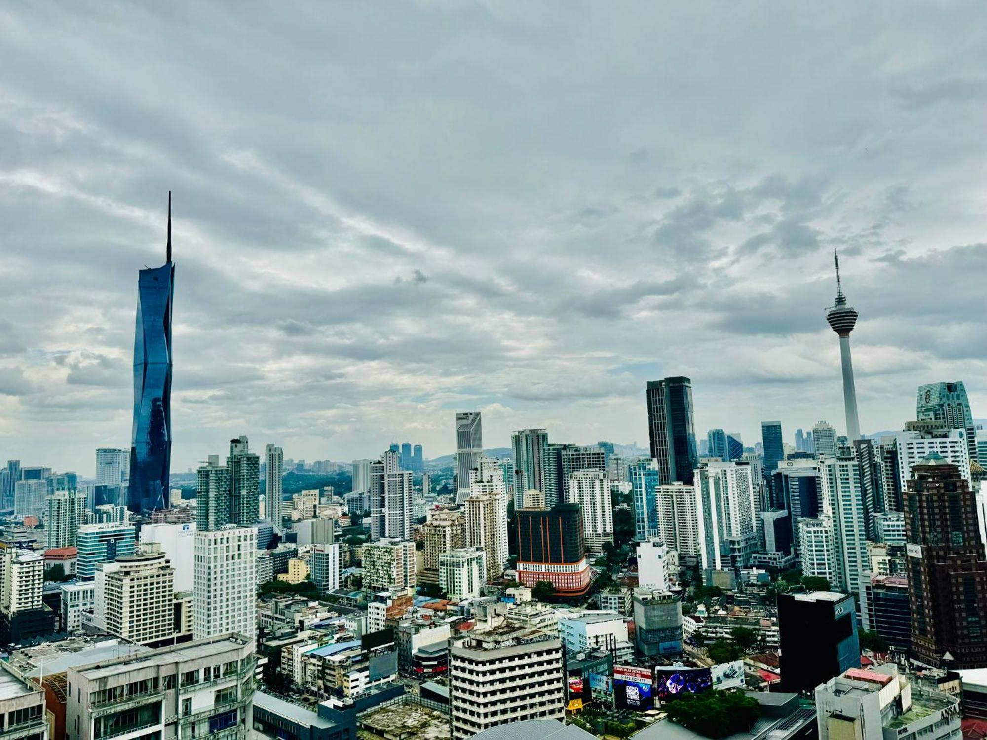 Klcc Suites At Axon By Skypool Kuala Lumpur Exterior photo