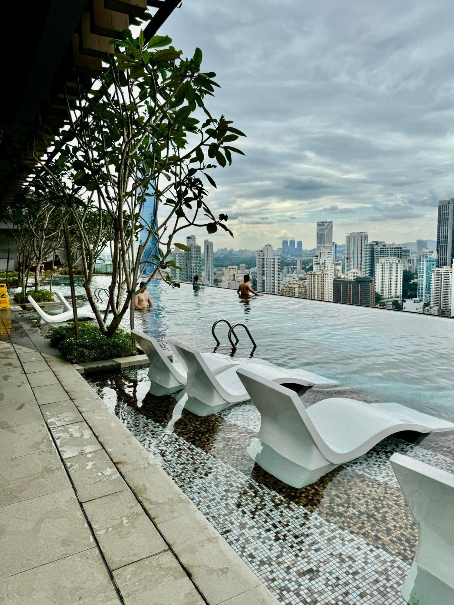 Klcc Suites At Axon By Skypool Kuala Lumpur Exterior photo