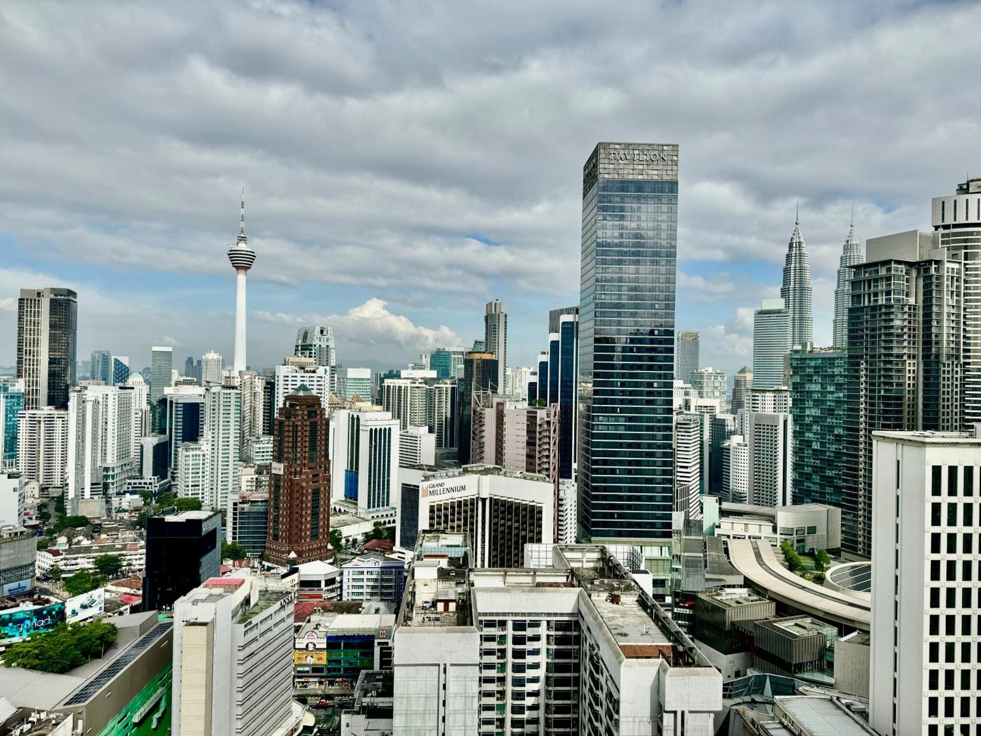Klcc Suites At Axon By Skypool Kuala Lumpur Exterior photo