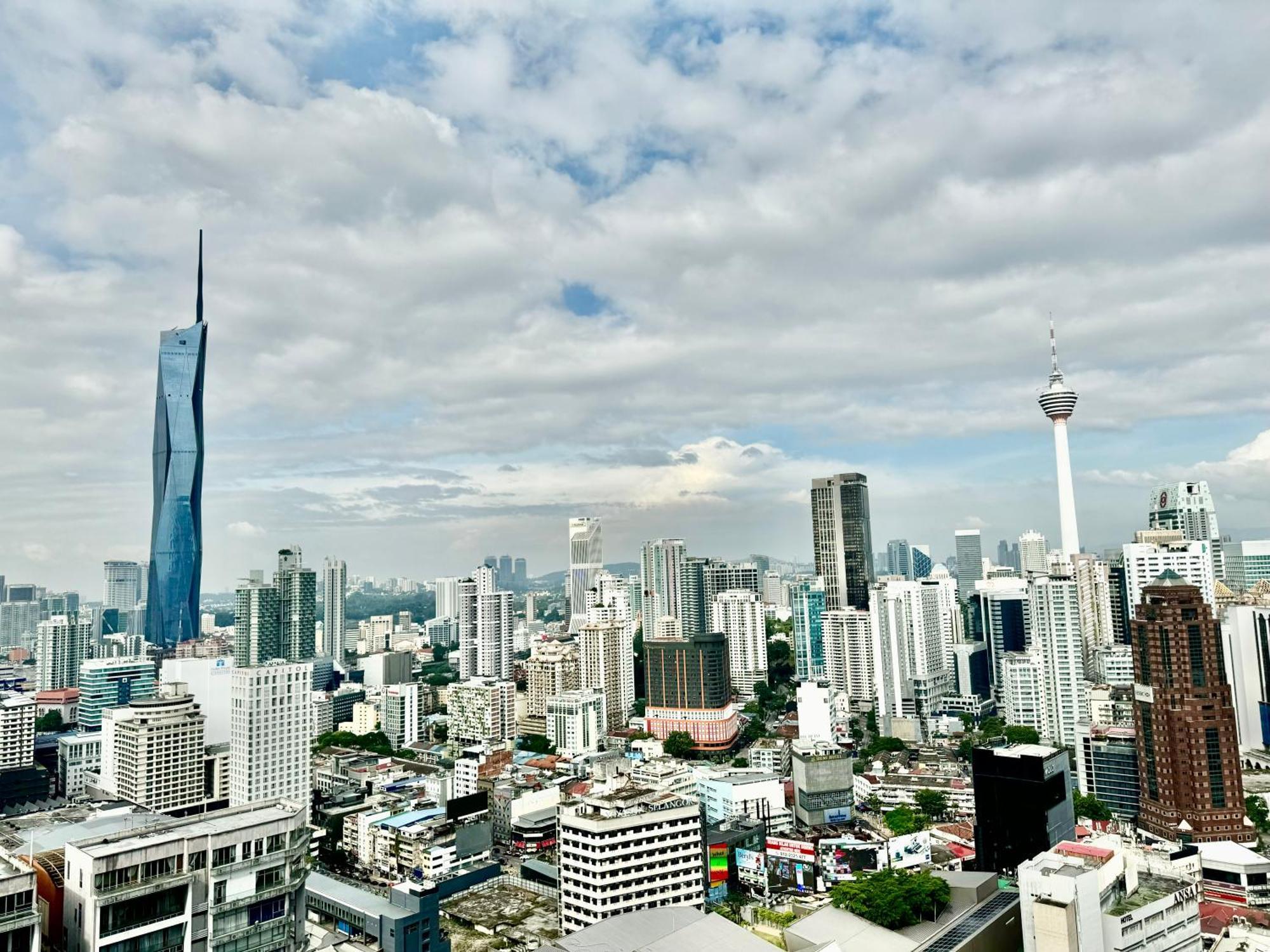 Klcc Suites At Axon By Skypool Kuala Lumpur Exterior photo