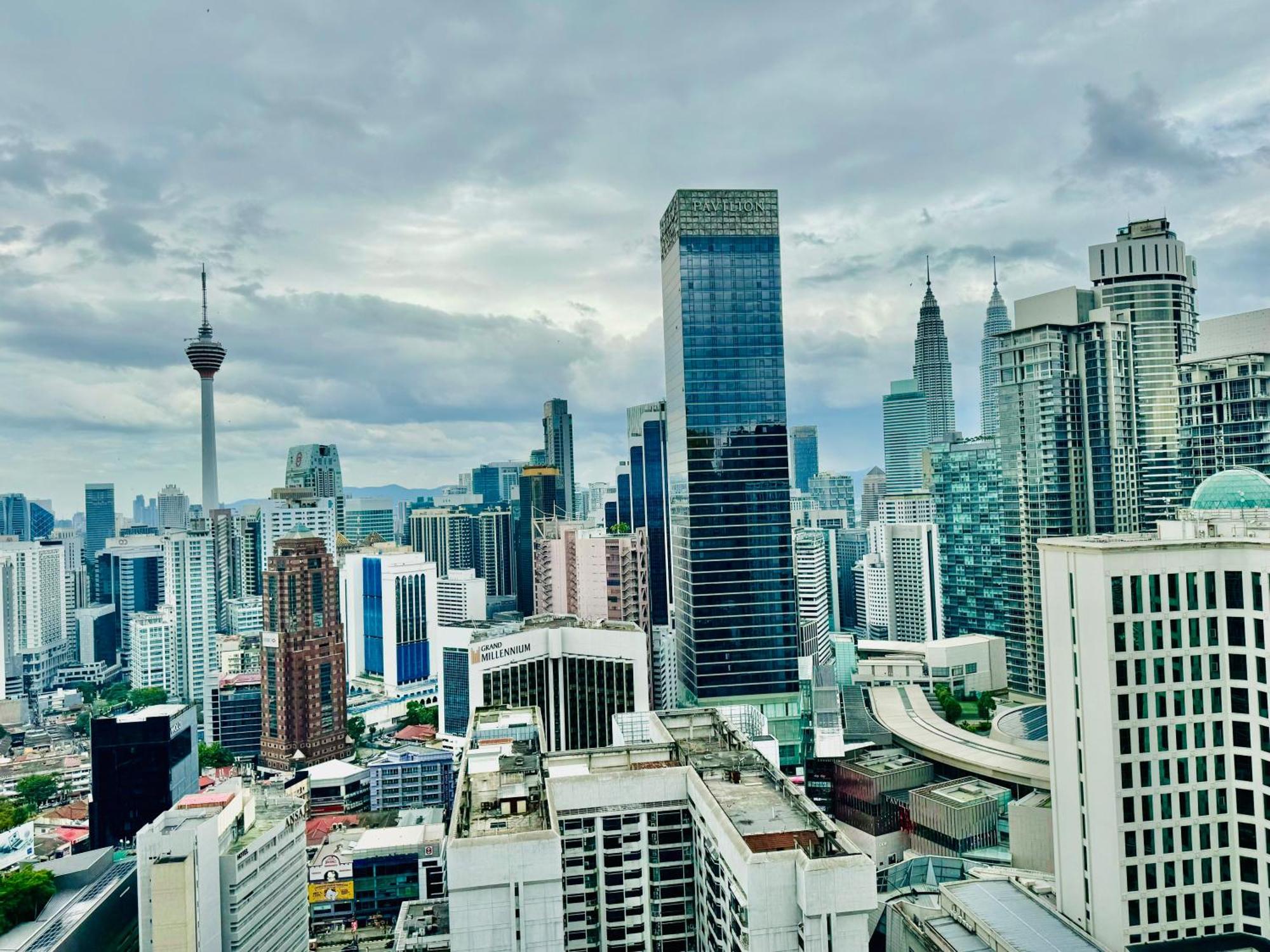 Klcc Suites At Axon By Skypool Kuala Lumpur Exterior photo